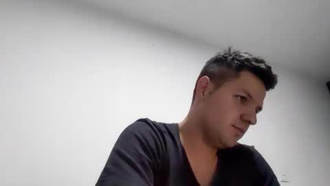 Snapshot of cristopher3042 chatting on February 8, 2025, 2:04 am cristopher3042 online show from February 8, 2025, 2:04 am