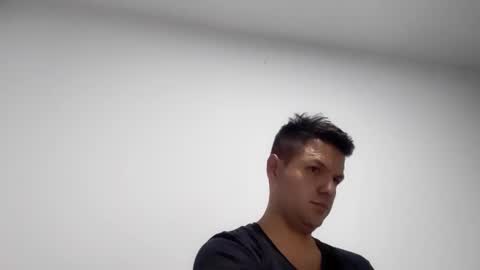 Snapshot of cristopher3042 chatting on February 8, 2025, 5:08 am cristopher3042 online show from February 8, 2025, 5:08 am