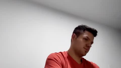 Snapshot of cristopher3042 chatting on February 14, 2025, 3:43 am cristopher3042 online show from February 14, 2025, 3:43 am