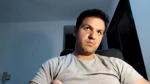 Snapshot of cristopher3042 chatting on November 5, 2025, 2:00 am cristopher3042 online show from November 5, 2025, 2:00 am