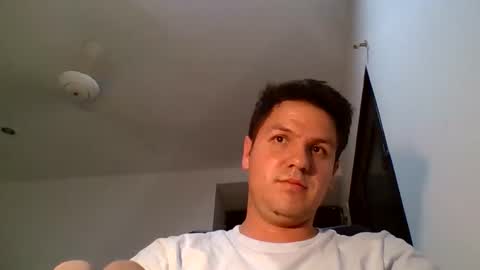 cristopher3042 online show from May 27, 2026, 5:04 am