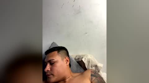cristopher_011 online show from August 5, 2026, 5:16 pm