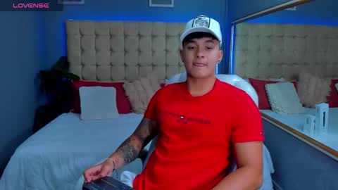 Snapshot of cristopher_strong chatting on September 28, 2025, 2:44 pm Cristopher online show from September 28, 2025, 2:44 pm