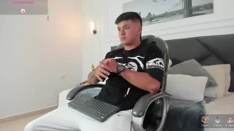 Cristopher online show from May 11, 2026, 2:12 pm