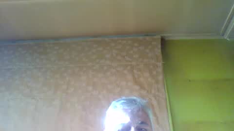 Snapshot of crmperez chatting on February 27, 2025, 10:09 pm crmperez online show from February 27, 2025, 10:09 pm