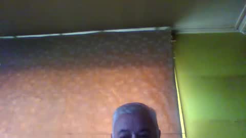 Snapshot of crmperez chatting on February 28, 2025, 6:52 pm crmperez online show from February 28, 2025, 6:52 pm
