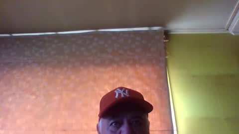 Snapshot of crmperez chatting on March 2, 2025, 6:19 pm crmperez online show from March 2, 2025, 6:19 pm