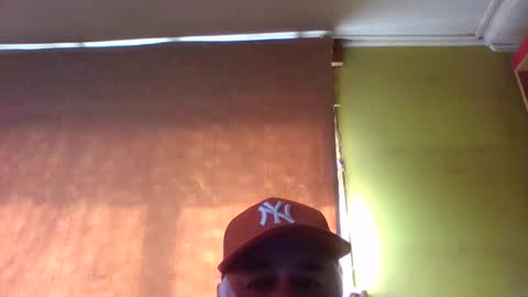 Snapshot of crmperez chatting on September 11, 2025, 6:52 pm crmperez online show from September 11, 2025, 6:52 pm