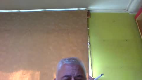 Snapshot of crmperez chatting on September 25, 2025, 7:06 pm crmperez online show from September 25, 2025, 7:06 pm