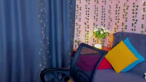 xx Amina xx online show from June 24, 2026, 10:25 am