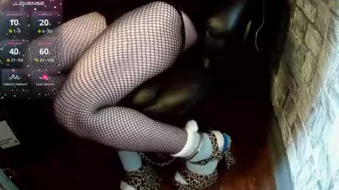 Snapshot of crossdresser_krystal chatting on April 16, 2026, 5:03 pm crossdresser krystal online show from April 16, 2026, 5:03 pm