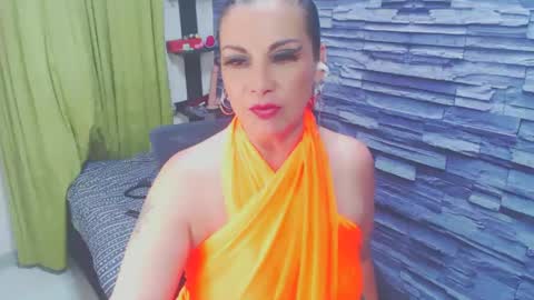 Snapshot of cruela_deviil chatting on January 25, 2025, 5:51 am cruela_deviil online show from January 25, 2025, 5:51 am