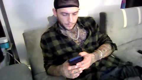 cruz815 online show from December 16, 2025, 11:43 pm