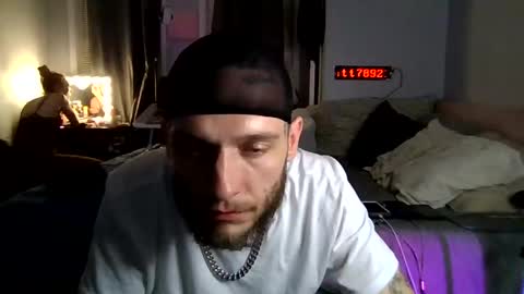 cruz815 online show from May 6, 2026, 3:02 am