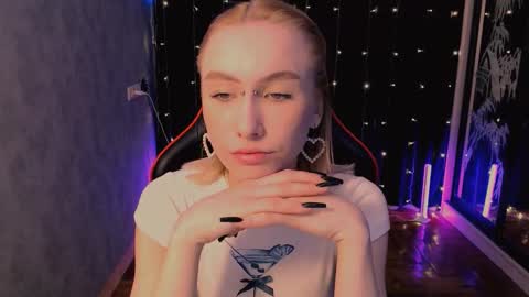 crybambi online show from February 13, 2026, 6:42 am