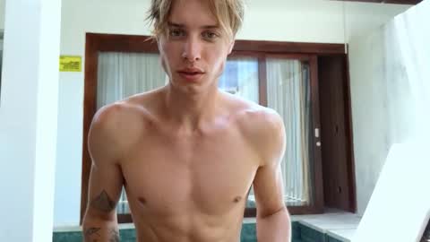 Lin inst lingoodyy online show from February 8, 2026, 3:54 am