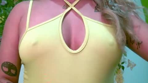 crysrus online show from May 6, 2026, 11:54 pm