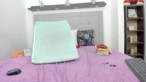 Snapshot of crystal_butterfly1 chatting on January 16, 2025, 5:33 pm crystal_butterfly1 online show from January 16, 2025, 5:33 pm