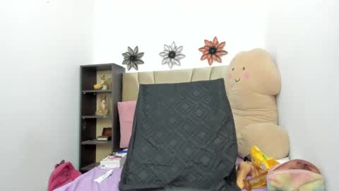 Snapshot of crystal_butterfly1 chatting on February 13, 2025, 2:42 pm crystal_butterfly1 online show from February 13, 2025, 2:42 pm