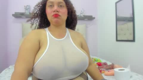 crystal_butterfly1 online show from February 1, 2026, 2:48 pm