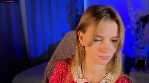 Snapshot of crystal_kris chatting on February 25, 2026, 6:01 am Kristina online show from February 25, 2026, 6:01 am