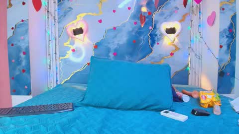 crystal online show from February 16, 2026, 7:21 pm