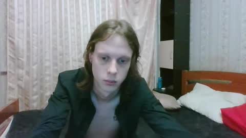 Crystal and Marcl online show from December 28, 2024, 2:53 pm