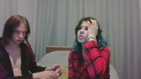 Crystal and Marcl online show from January 7, 2025, 1:03 pm