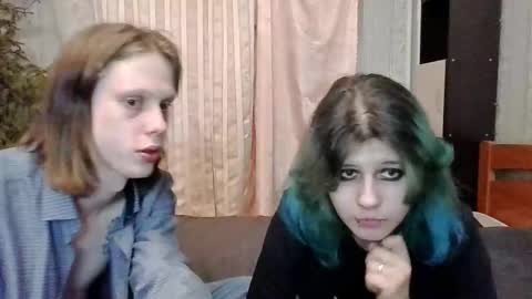 Crystal and Marcl online show from January 16, 2025, 11:26 am