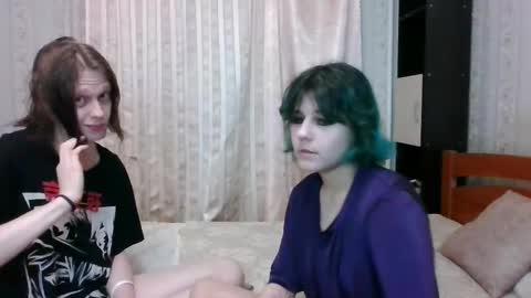 Crystal and Marcl online show from January 27, 2025, 9:22 pm