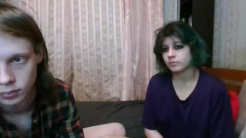 Crystal and Marcl online show from February 4, 2025, 3:44 am