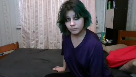 Crystal and Marcl online show from February 4, 2025, 6:46 am