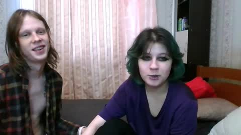 Crystal and Marcl online show from February 4, 2025, 10:10 am