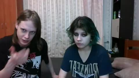 Crystal and Marcl online show from February 6, 2025, 12:00 am