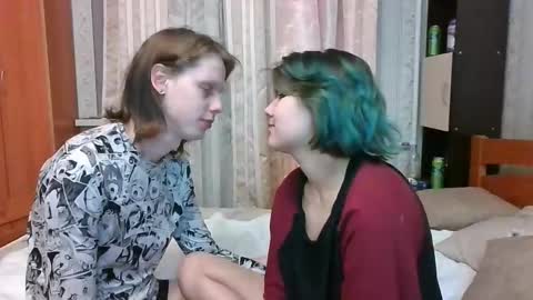 Crystal and Marcl online show from February 13, 2025, 11:58 pm