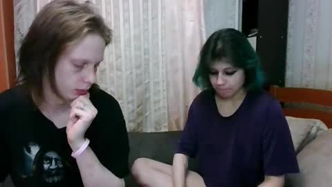 Crystal and Marcl online show from March 1, 2025, 9:40 am
