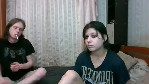Crystal and Marcl online show from March 5, 2025, 2:56 pm