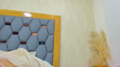 Snapshot of crystal_sm chatting on July 14, 2026, 3:11 am crystal_sm online show from July 14, 2026, 3:11 am