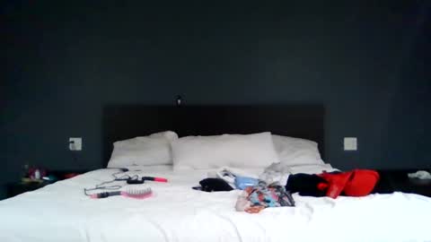 crystalbarbie214 online show from November 17, 2025, 12:49 am