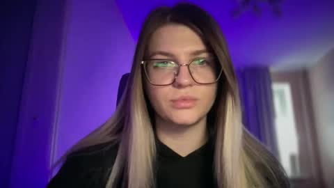 Snapshot of crystalblush01 chatting on March 21, 2026, 2:09 pm crystalblush01 online show from March 21, 2026, 2:09 pm