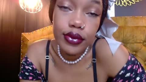 Crystal online show from December 2, 2024, 7:49 pm