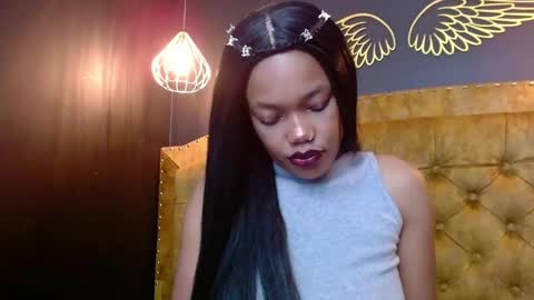 Crystal online show from December 10, 2024, 8:27 pm