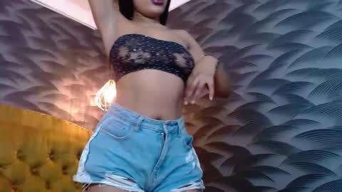 Snapshot of crystalbrooke3x chatting on September 23, 2025, 4:10 pm Crystal online show from September 23, 2025, 4:10 pm