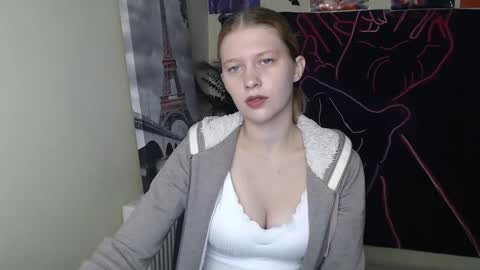 Snapshot of crystalgirl__ chatting on October 11, 2025, 6:28 pm Stella online show from October 11, 2025, 6:28 pm