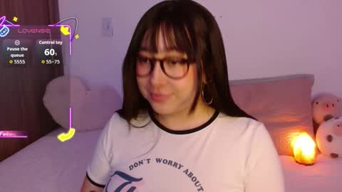 Snapshot of crystalitesq chatting on September 24, 2025, 12:47 am Olivia online show from September 24, 2025, 12:47 am