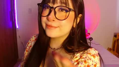 Olivia  online show from April 29, 2026, 12:09 pm