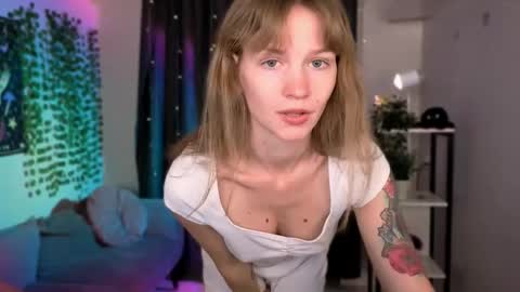 Crystal online show from May 28, 2026, 6:32 am