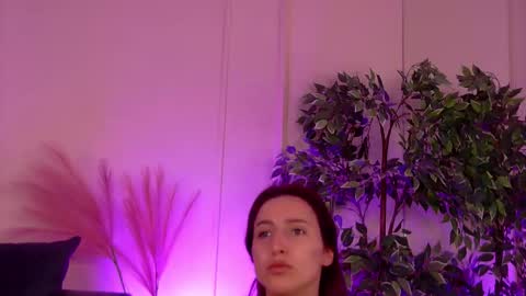 Snapshot of crystallred chatting on January 13, 2026, 5:24 am crystallred online show from January 13, 2026, 5:24 am