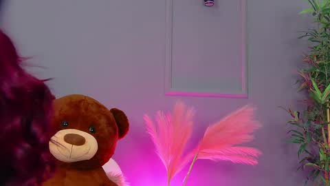 Snapshot of crystallred chatting on April 16, 2026, 5:08 am crystallred online show from April 16, 2026, 5:08 am