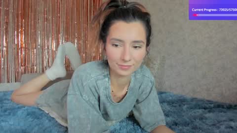 Snapshot of crystalnut chatting on January 28, 2025, 4:18 am Maria online show from January 28, 2025, 4:18 am